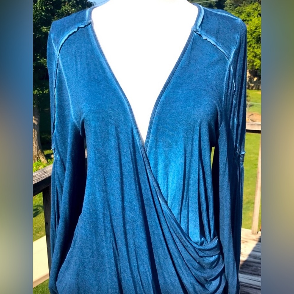 💖HOST PICK💖 Free People Beautiful Blue Draped Wrap Top Shirt Small 4-6